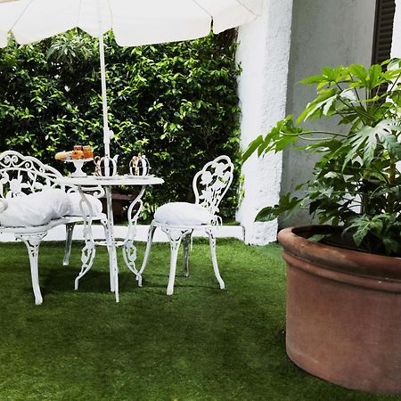 Les Canoubiers Luxe Et Serenite Au Coeur De Saint-Tropez Suites Spacieuses Avec Jardin Enchanteur Екстериор снимка