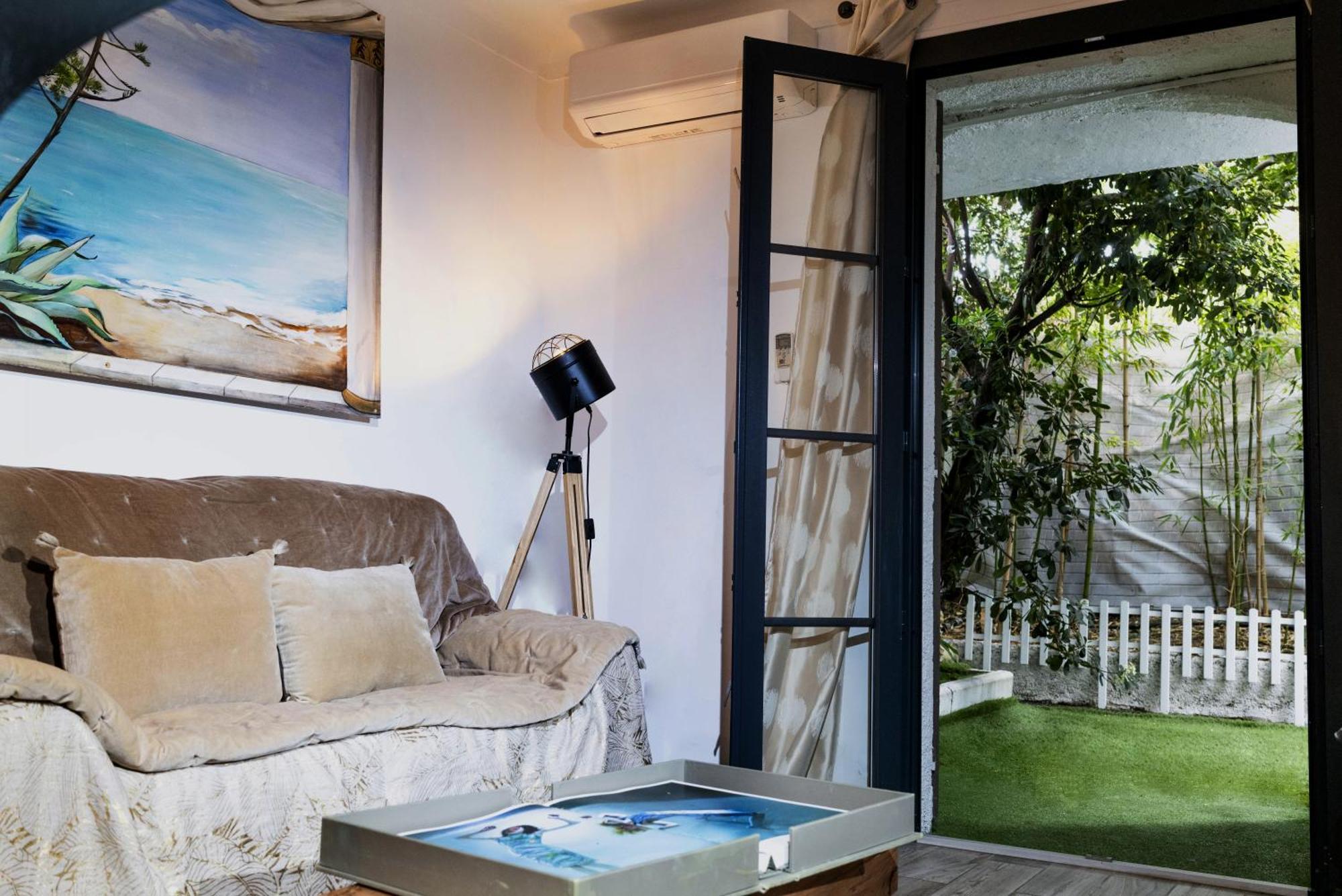 Les Canoubiers Luxe Et Serenite Au Coeur De Saint-Tropez Suites Spacieuses Avec Jardin Enchanteur Стая снимка